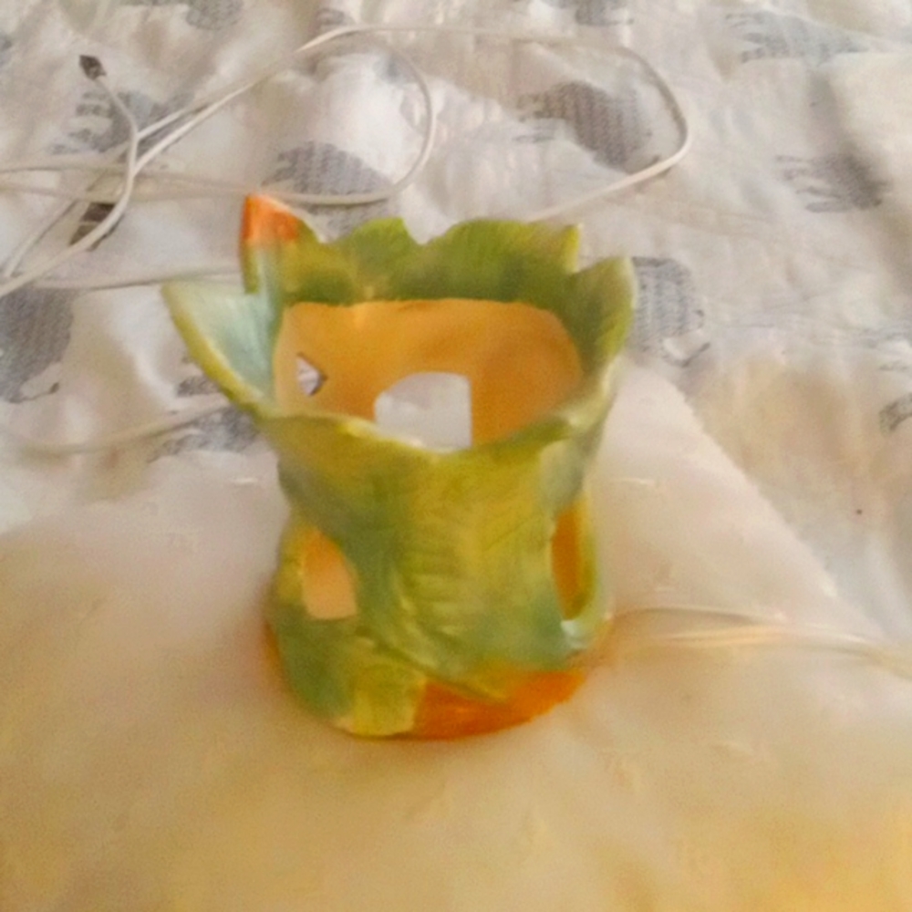 Candle holder